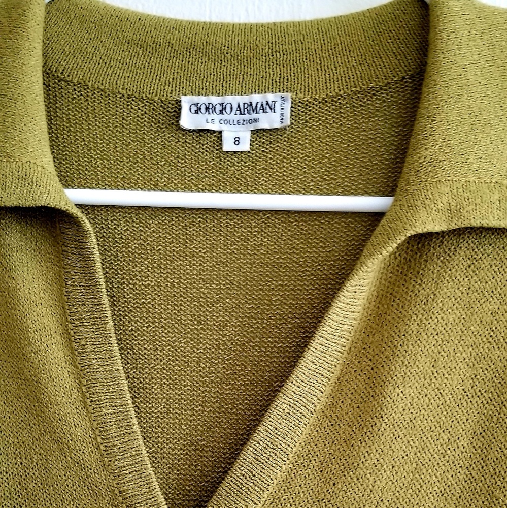 Giorgio Armani light weight sweater sz.8 Italy